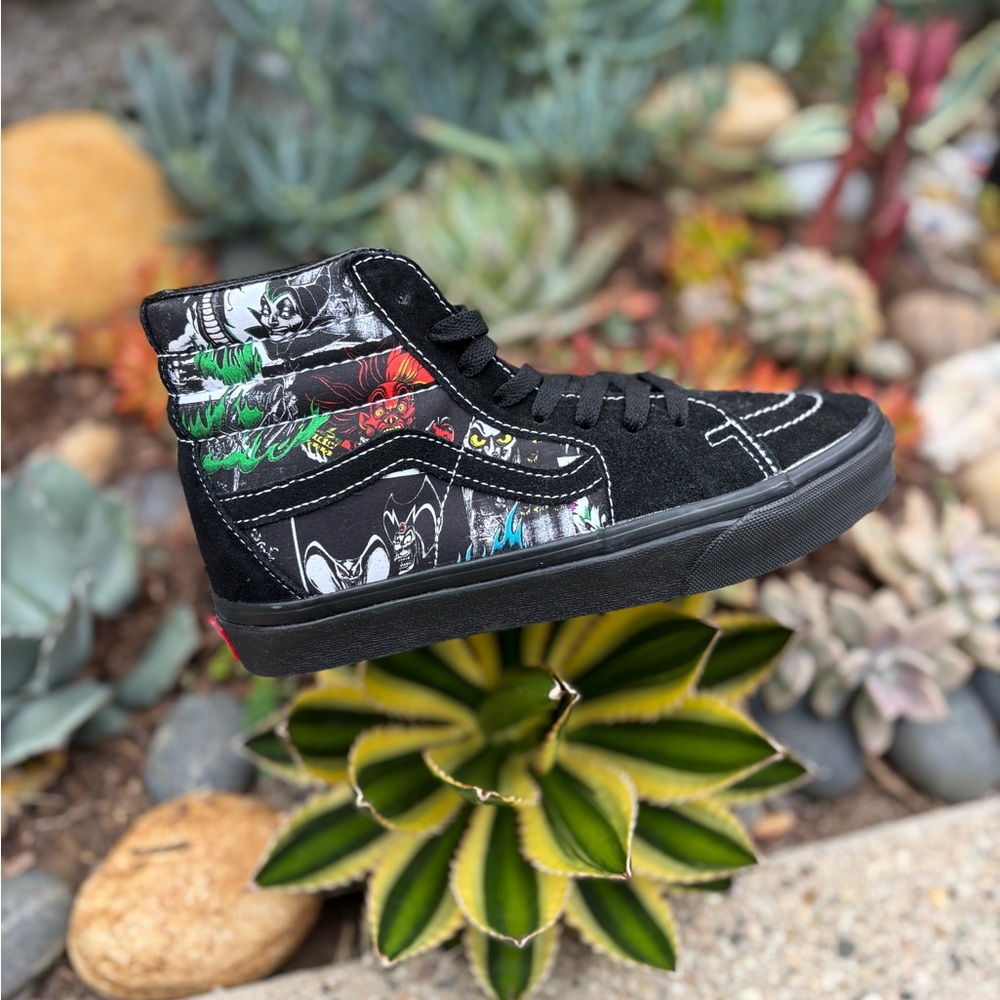 Vans Villains Special Edition Disney Sk8-Hi Sneakers - Picture 10 of 15